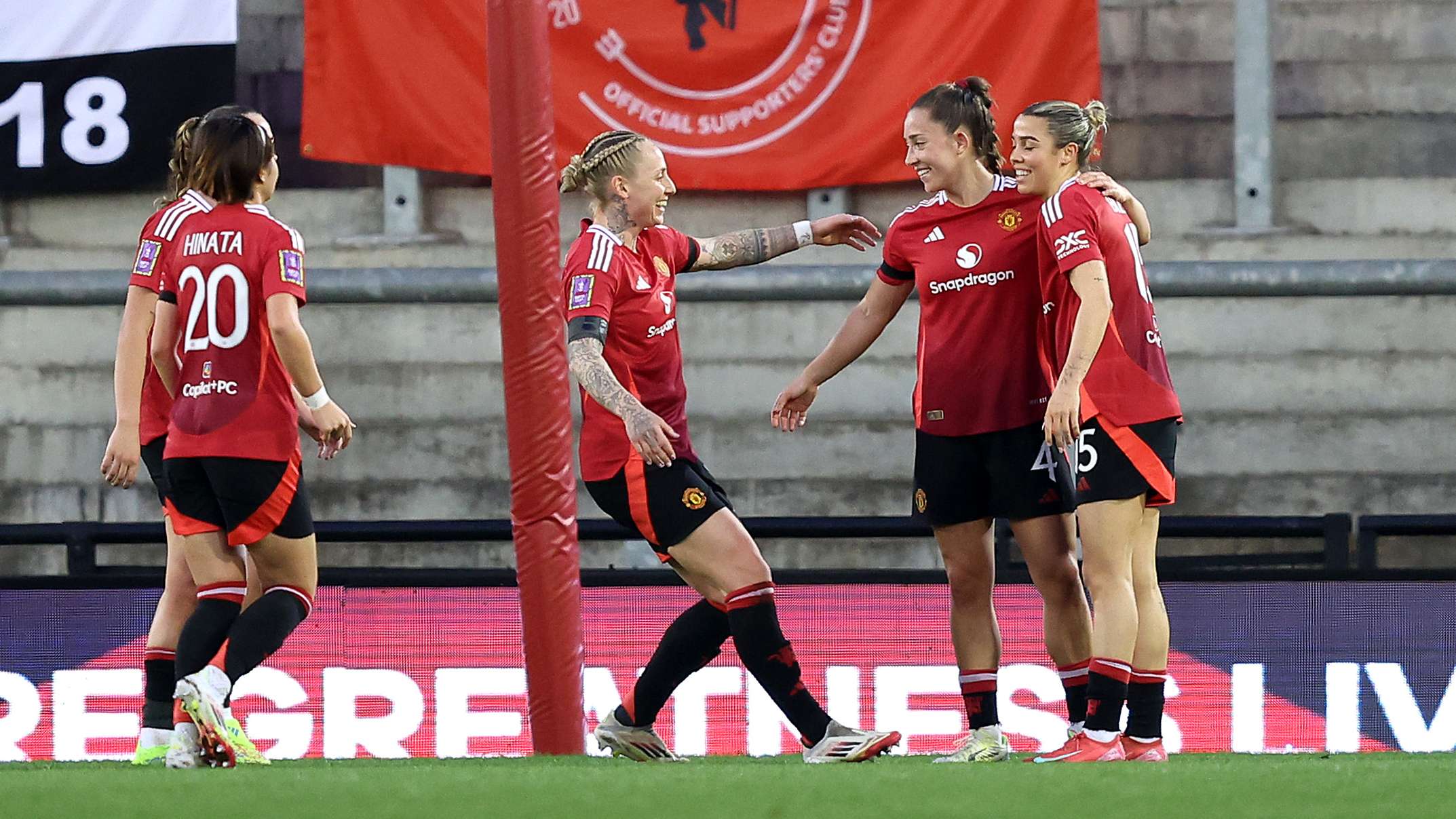 哥本哈根再创历史曼联翻车成就足球童话新篇章